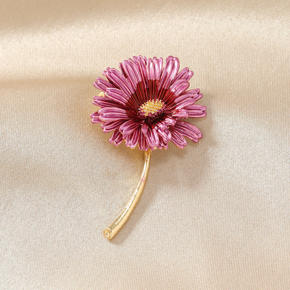 Simple Three-Dimensional Daisy Flower Brooch For Women, Personalized Painted Coat Pin, Gift_voghion.com