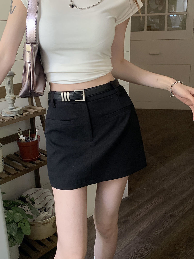 Basic Retro Solid Color Alloy Women's Leather Belts display picture 1