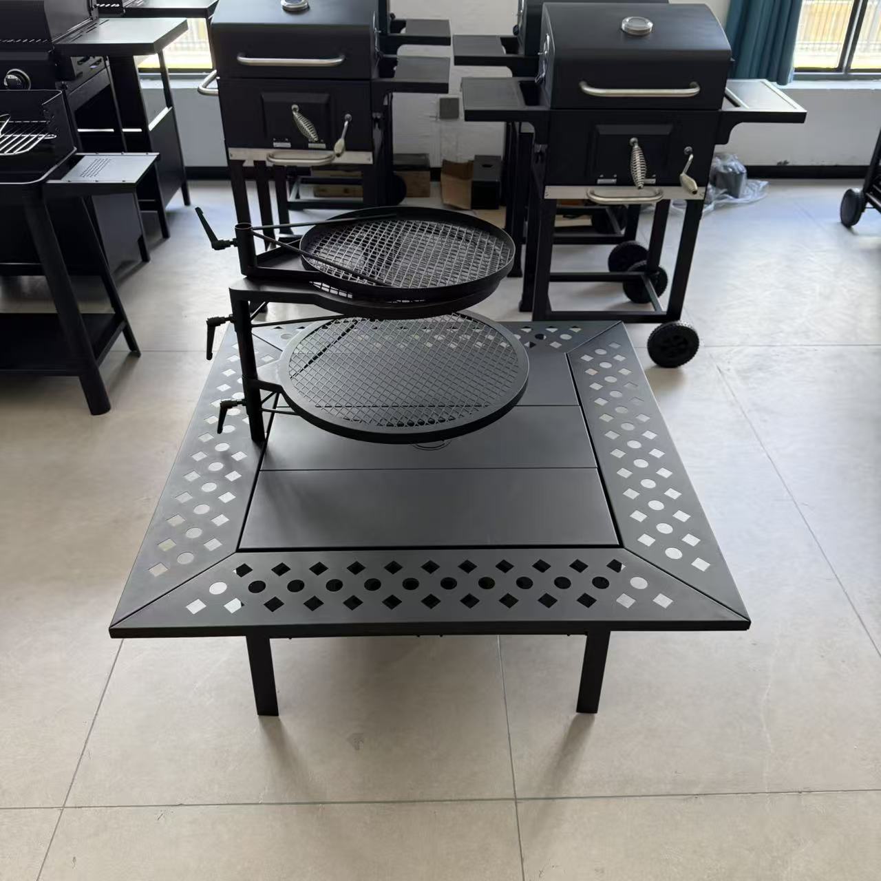 户外庭院美式多功能烧烤炉炭火烟熏木炭烧烤架佛山烧烤炉批发