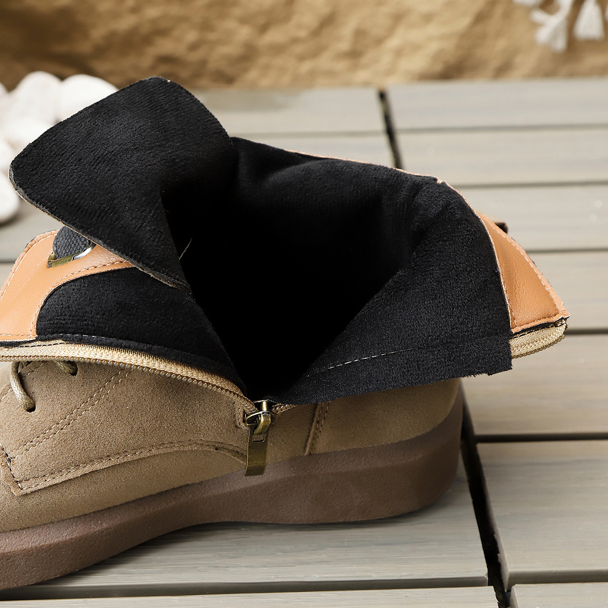 Women's Plus Size Round Toe Platform Martin Boots British Style Autumn New Belt Buckle_voghion.com