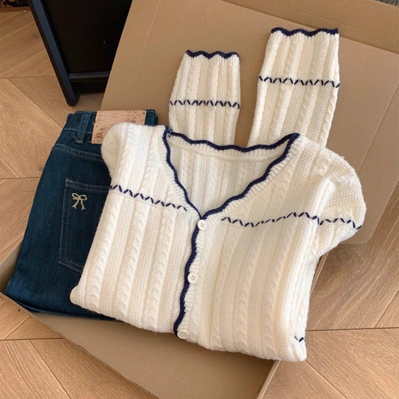 2026 Autumn/Winter New High-End Knitted Cardigan Women's Coat Long-Sleeve Sweater Slimming Elegant Loose Versatile Top 2026 Autumn/Winter New High-End Knitted Cardigan Women's Coat Long-Sleeve Sweater Slimming Elegant Loose Versatile Top
