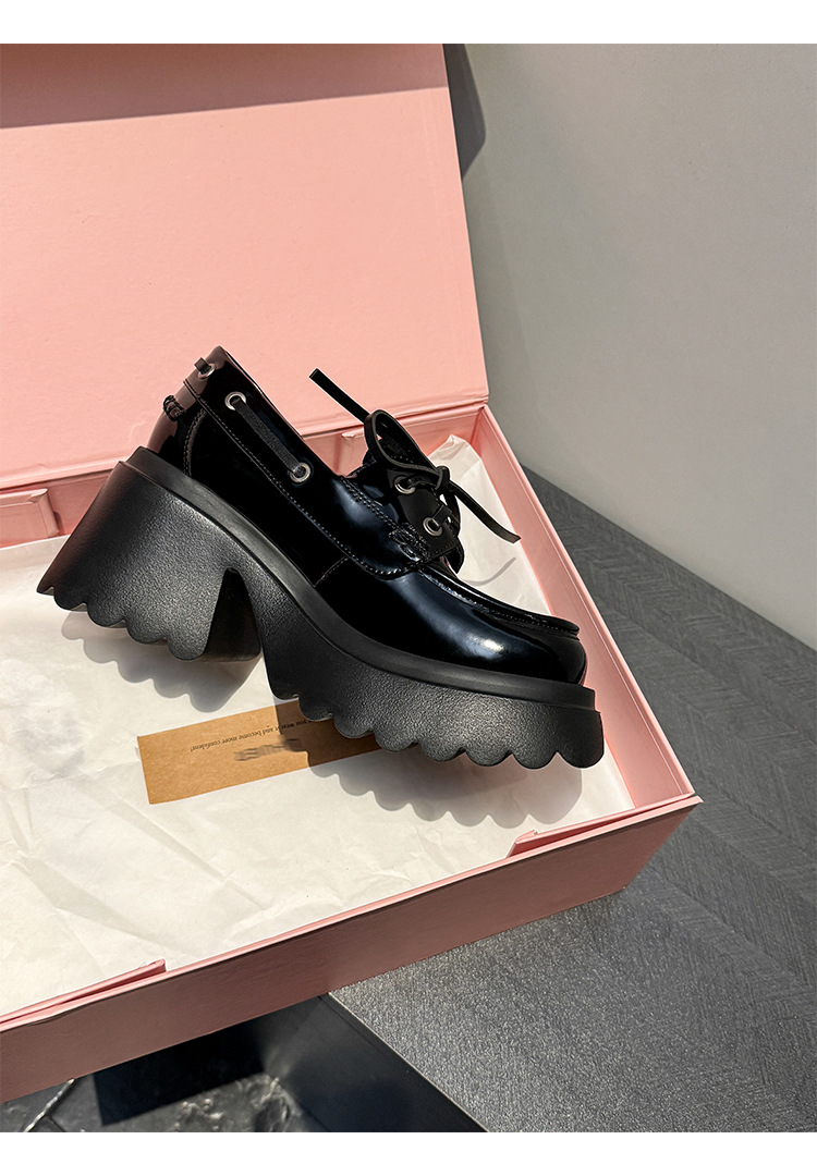 Giày loafer nữ đế xuồng platform dây buộc phong cách Anh quốc – mũi sâu, da bóng, gót 5 cm — Đen (bóng), Đen (mờ) chi tiết 10