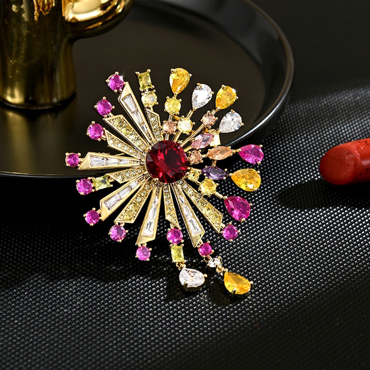 Light Luxury Tassel Pendant Fireworks Brooch Elegant Elegant Colorful Diamond Blooming Brilliant Flowers Accessories Corsage Jewelry for Women