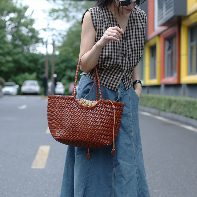 Cross-Border Dragon French Retro Woven Bag Genuine Leather Handmade Woven Basket Beach Vacation Shoulder Tote Bag