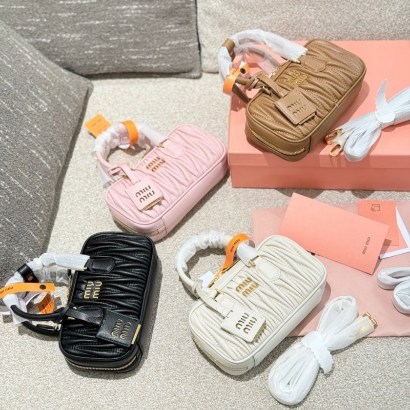 miu 新しいプリーツラムスキンボストンスモールボウリングレトロポータブルピローバッグシングルショルダークロスボディレディースバッグ|undefined