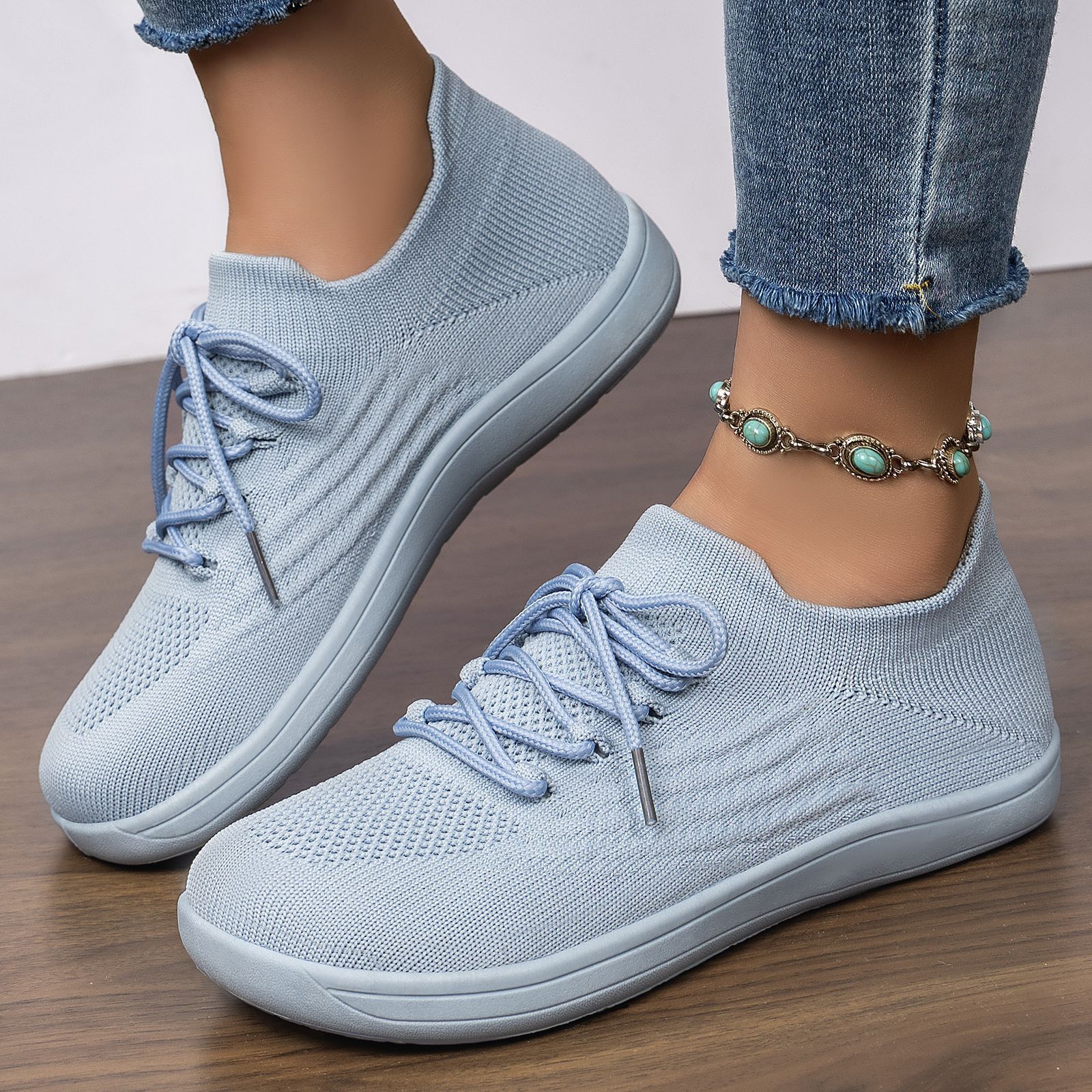 autumn comfortable sneakers for leisure