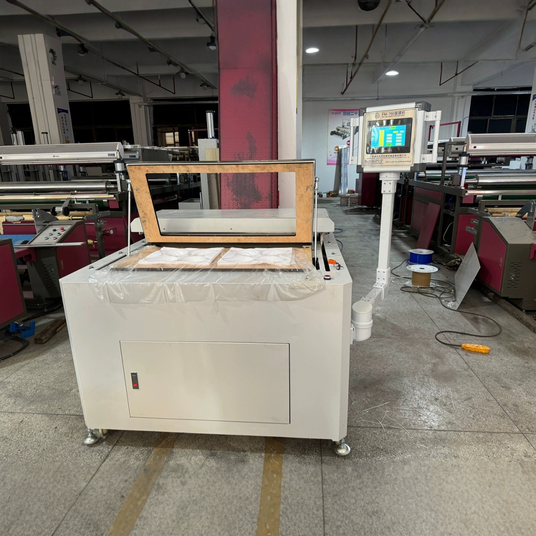 FM-540复膜机，无痕文胸固定杯复胶膜机，无痕文胸固定杯贴布机械