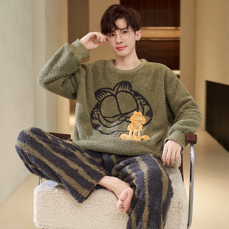 Soft coral fleece pajamas men's winter crew neck long sleeve warm plus size 200kg youth home clothing suit