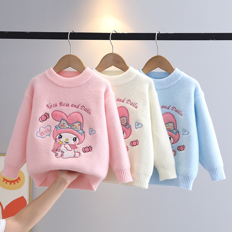 New autumn and winter children's sweaters for girls and toddlers, thickened and warm, round neck, cartoon knitted base layer.