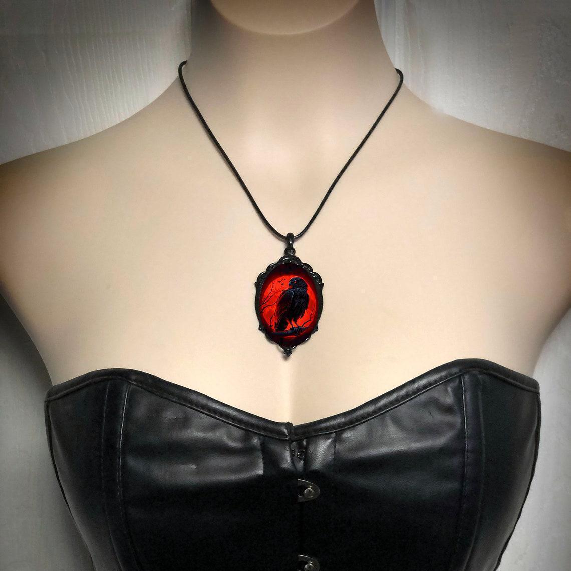Collana di corda di cuoio di temperamento del collare di corvo creativo acrilico gotico di Chencui_voghion.com