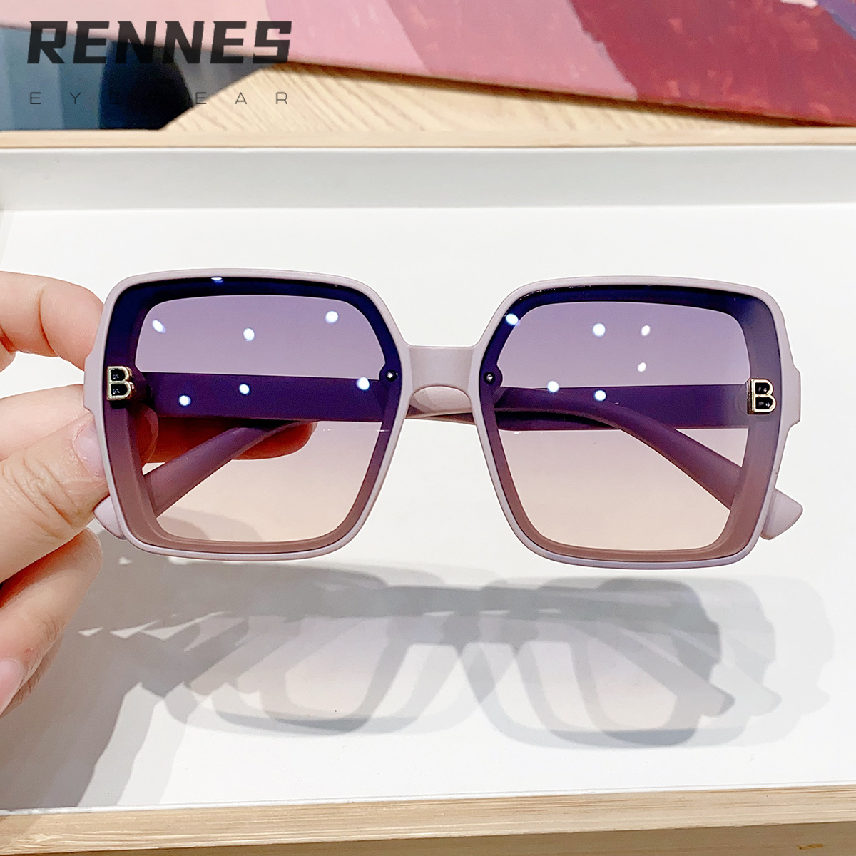Nuevas gafas de sol de montura generosa con letras simples transfronterizas