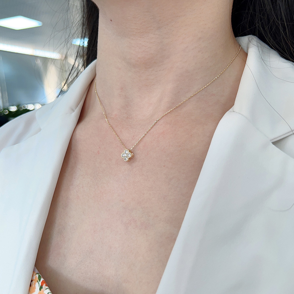 Fashion Four Leaf Clover Sterling Silver Inlay Zircon Pendant Necklace 1 Piece