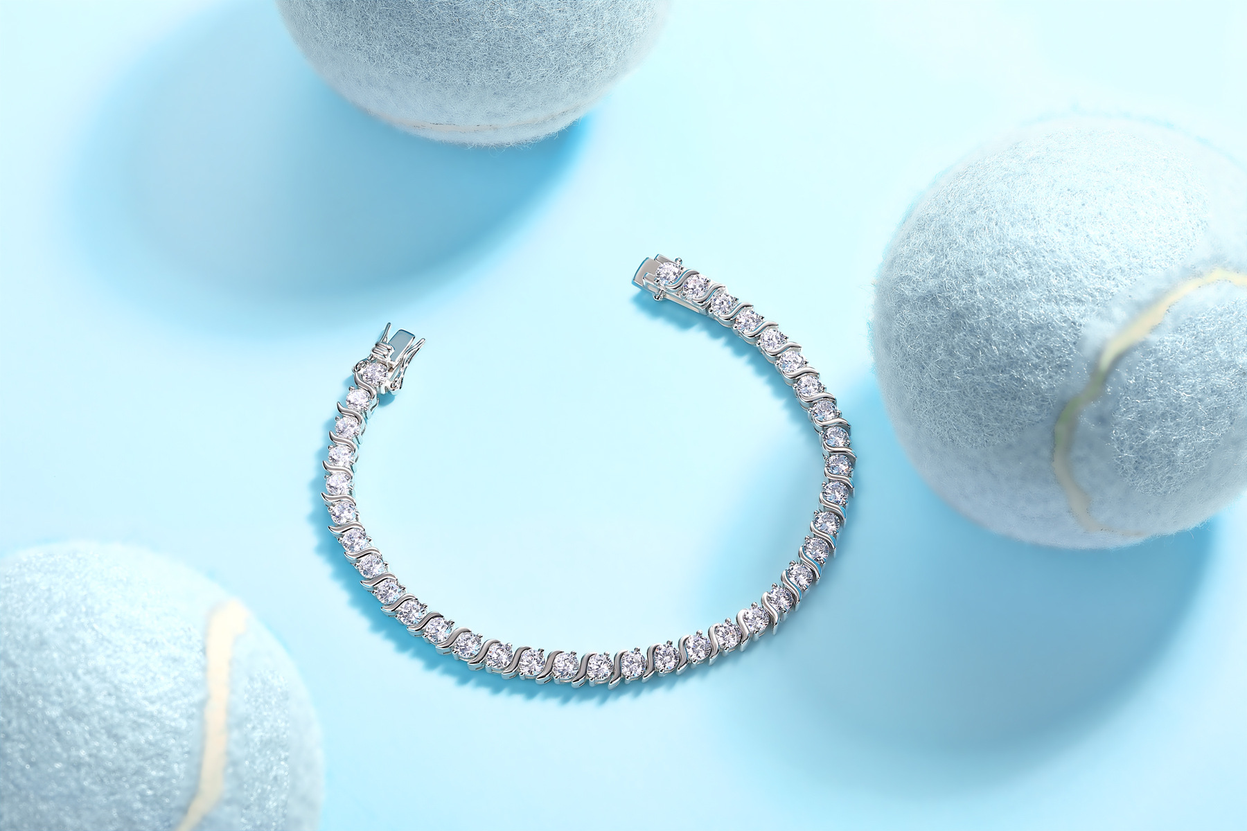 Elegant Figure-eight Charm Bracelet 925 Silver High-end Luxury_voghion.com