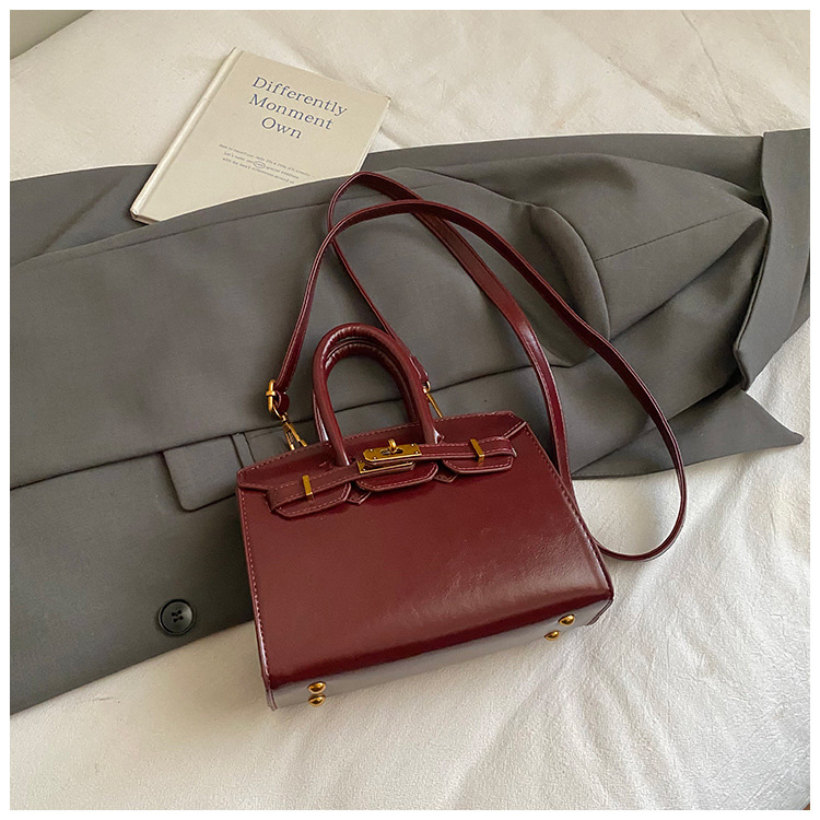 Bolsos de alta sensación de Kelly para mujeres ventas calientes transfronterizas nuevas tendencias de moda bolsos portátiles de platino de lujo ligero versátil bolso de mochila