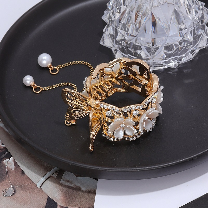 Estilo coreano blanco perla pétalo horquilla borla alta Cola de Caballo clip Cabeza trasera cabeza de bola horquilla de moda clip superior image 8