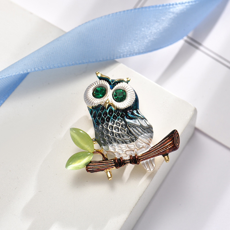 A Variety of European and American Retro Owl Enamel Brooches, Elegant and Versatile Animal Oil Drop Pins, Accessories Ready for Sale