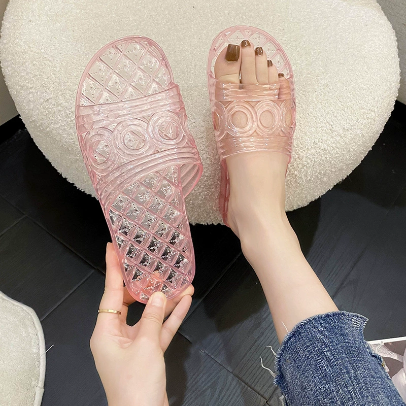 Корейская версия прозрачного хрусталя дамы слово тапочки для домашней спальни холодные тапочки противоскользящие ванная комната пластиковые тапочки