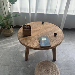 実木の小さい円卓のベランダは本を読んでお茶のレジャーのテーブルを飲みます。