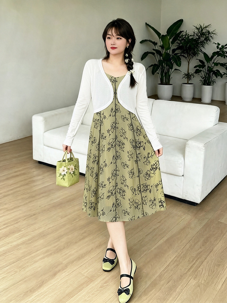60-150kg Plus-Size Women's Cardigan and Slip Dress Set, New Spring/Autumn 2026 Style for Slightly Chubby and Petite Women 60-150kg Plus-Size Women's Cardigan and Slip Dress Set, New Spring/Autumn 2026 Style for Slightly Chubby and Petite Women