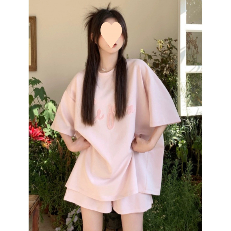 여름 느슨한 반팔 캐주얼 투피스 세트 게으른 서양식 학생 수건 자수 셔츠 + 여성용 반바지 스포츠 슈트