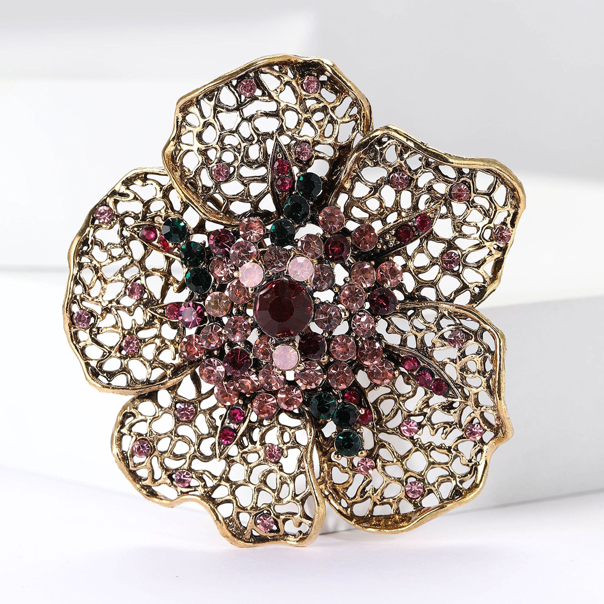 All Seasons Season Retro Pin Flower Alloy Inlay Rhinestones Women's Brooches
