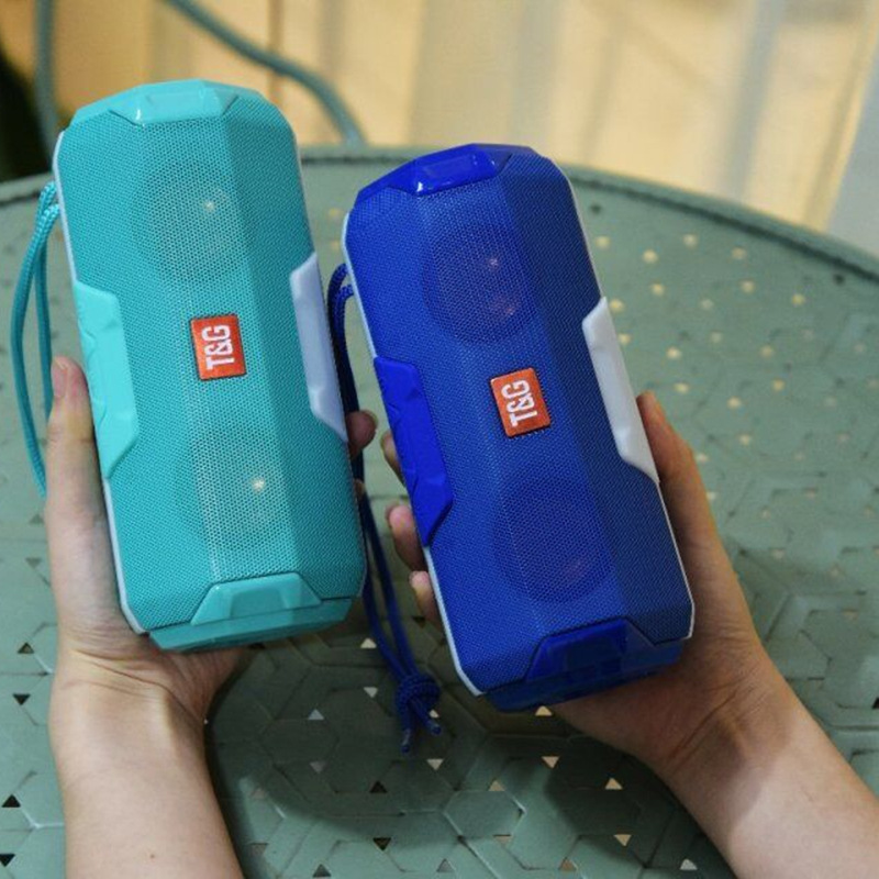 TG143 nuevo altavoz Bluetooth inalámbrico luces coloridas portátiles portátiles al aire libre doble tarjeta de altavoz subwoofer de voz
