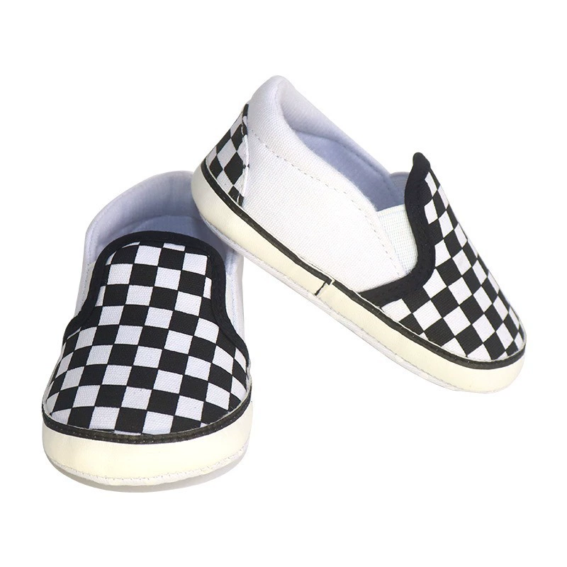 Детские кеды 2023 года, легко надевать и снимать, нескользящие, дышащие, модные кроссовки для прогулок, повседневные и универсальные, в детском стиле.