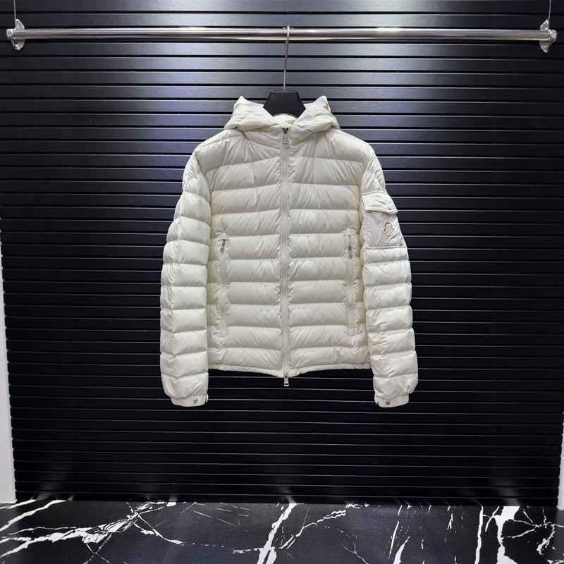 Mengjia high-end version Galion lightweight ribbed down jacket 25 winter new hooded slim-fit unisex coat Mengjia high-end version Galion lightweight ribbed down jacket 25 winter new hooded slim-fit unisex coat
