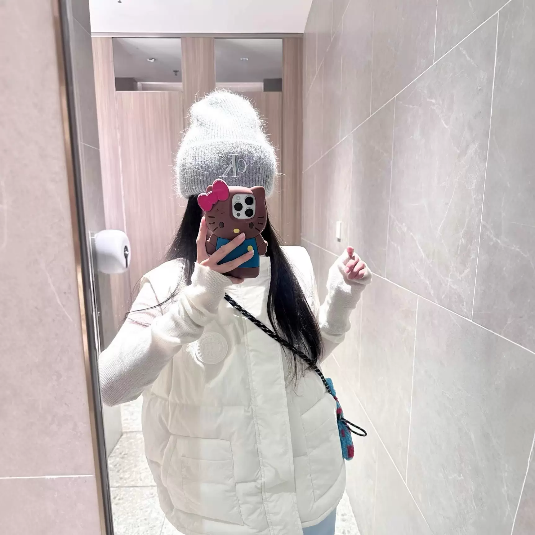 现货高版本鹅家立领羽绒马甲加厚保暖秋冬新款百搭无袖背心女时尚