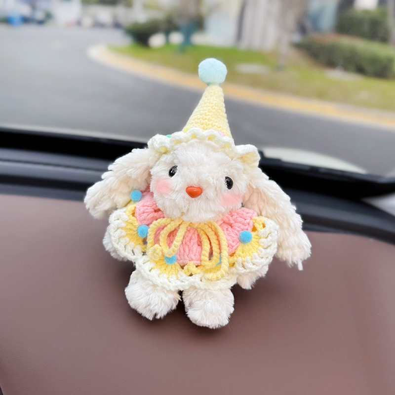 Decoraciones de automóviles de peluche de algodón de Año Nuevo 2025, consola central de automóviles, accesorios interiores de automóviles, artículos de decoración creativos generales