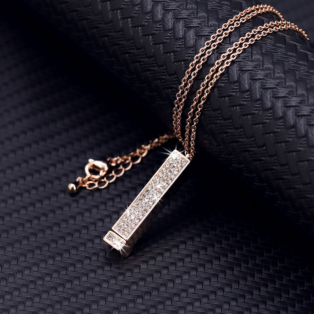 Necklace Image 8