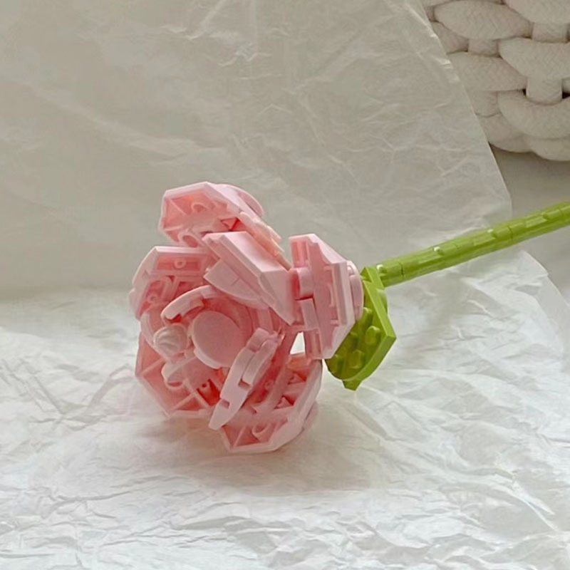 クロスボーダー佳奇積み木花diyはバラの永生花を組み合わせて彼女に祝日のプレゼントシリーズの花束のデスクトップを送ります。|undefined