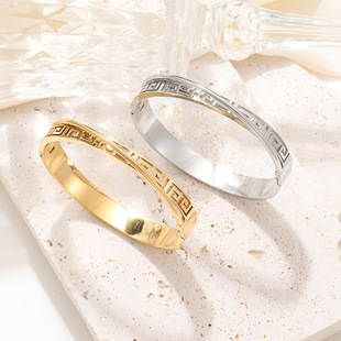 �羳�r�к��s18K��ins�L�����U���L�Ǽy·���C����ɫ��Ůʿ�֭h