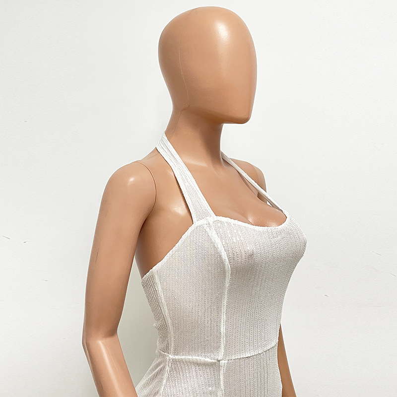 Cocktailjurk voor dames met split pailletten en halterstijl_voghion.com