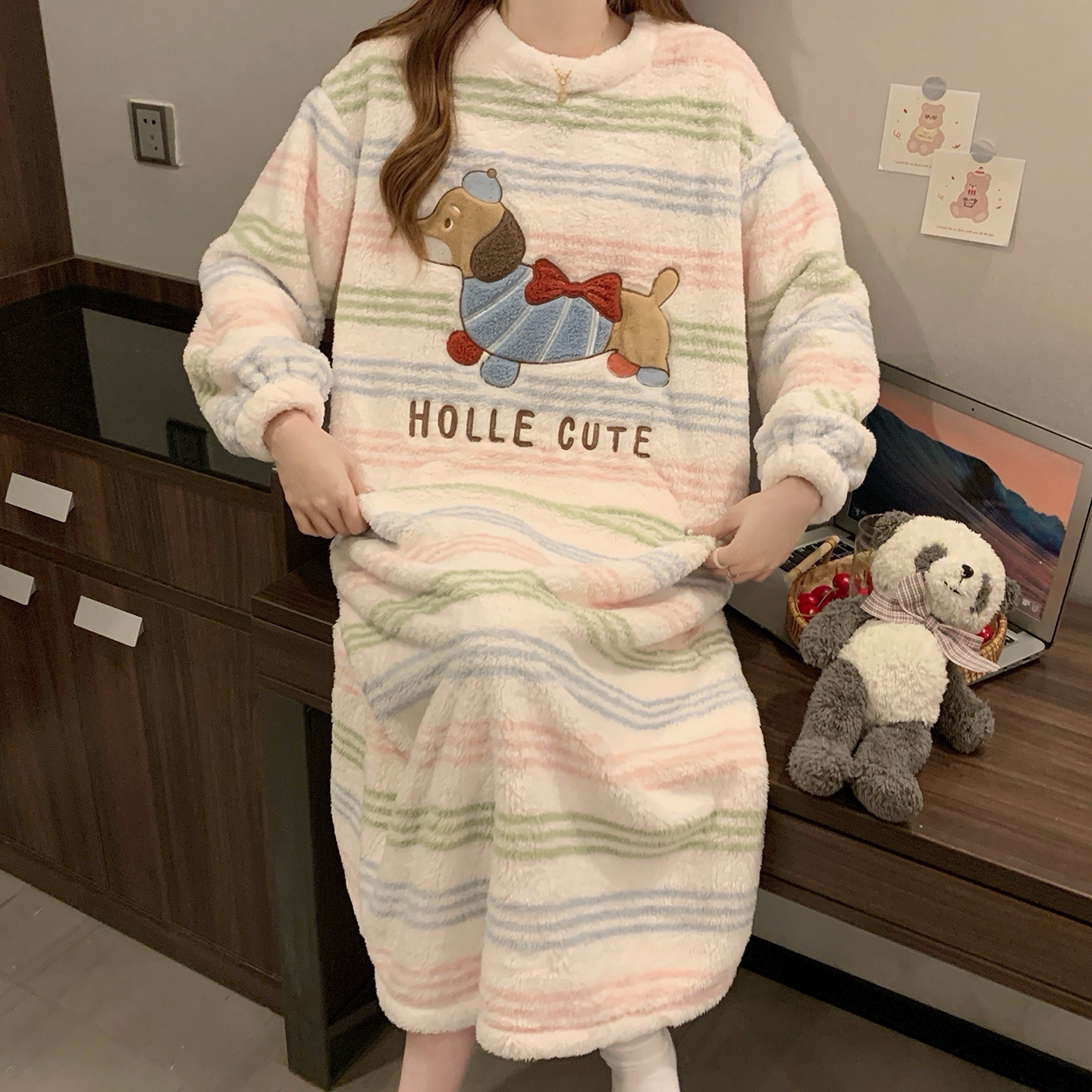 Otoño y invierno pijamas damas engrosadas y peluche lindas dibujos animados de coral rojo largo red pijamas de gran tamaño