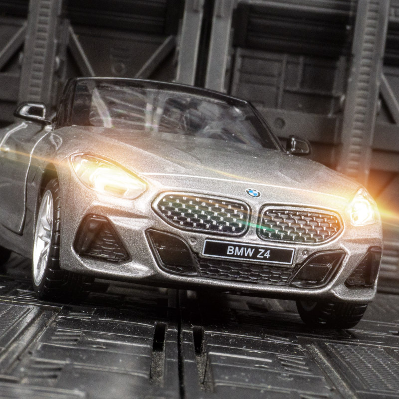 Color Po 88412 Simulation Z4 M40i Alloy Car Model Ornaments Metal Convertible Car Huili Toy Car Men