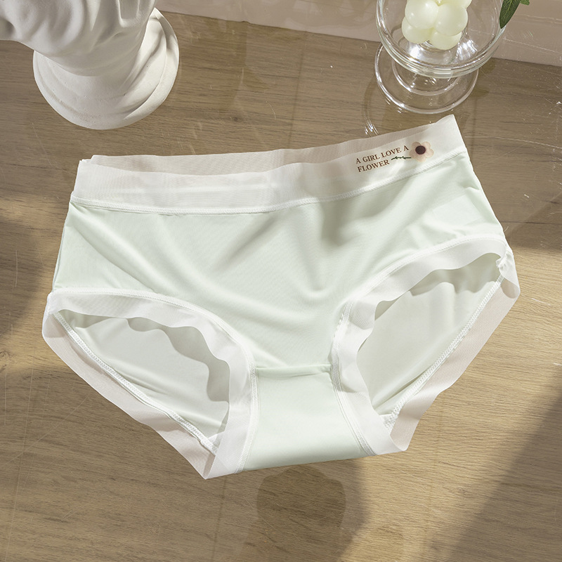 Ropa interior de seda de hielo para mujer, entrepierna inferior antibacteriana de algodón puro, estilo fino de verano, transpirable y cómodo, calzoncillos de niña sin costuras, ropa interior de gran tamaño
