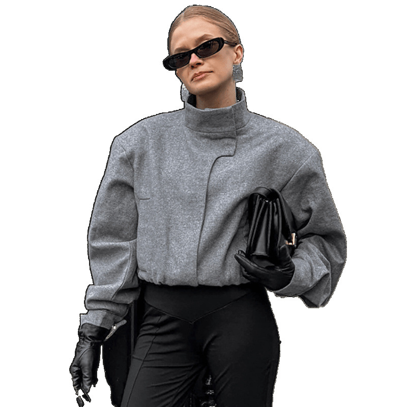 This Stylish Grey Short Coat With A Small Stand-Up Collar Made Of Distinctive Woolen Fabric Is A Versatile And Unique Ch_ecoleips.com