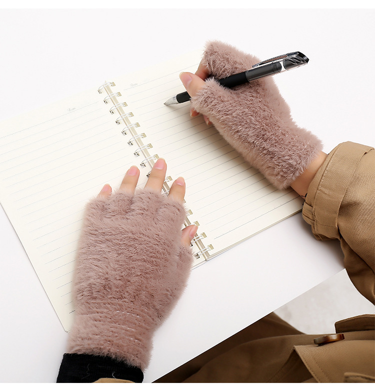 i2idjvmmydSNv11IL5NTeUG1colowcXevovg