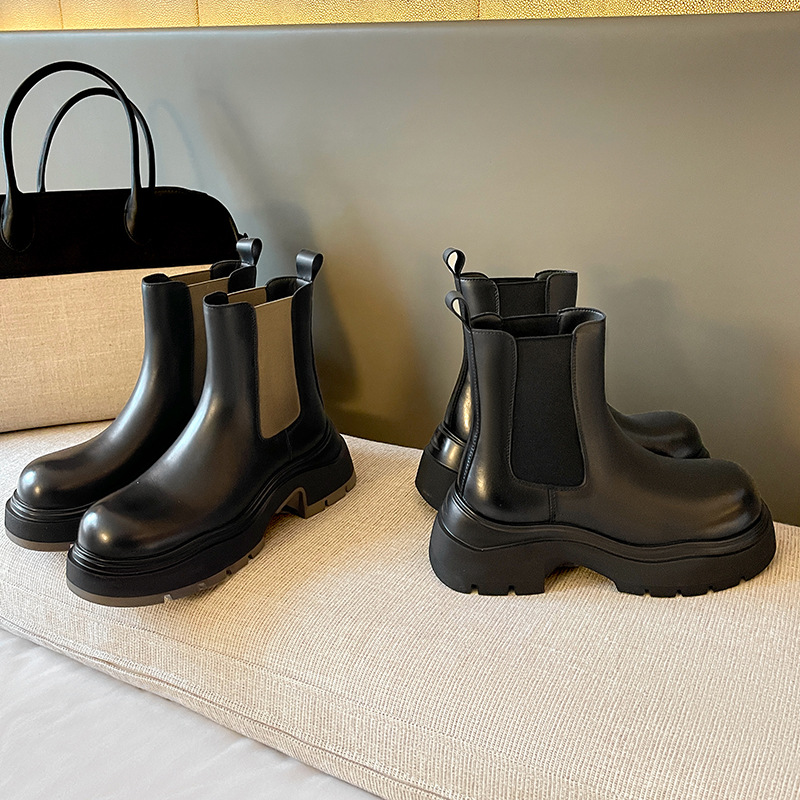 Thick-Soled Height-Increasing Chelsea Boots, Genuine Leather Martin Boots for Women, 2026 New Model, Petite British Style Chimney Short Boots