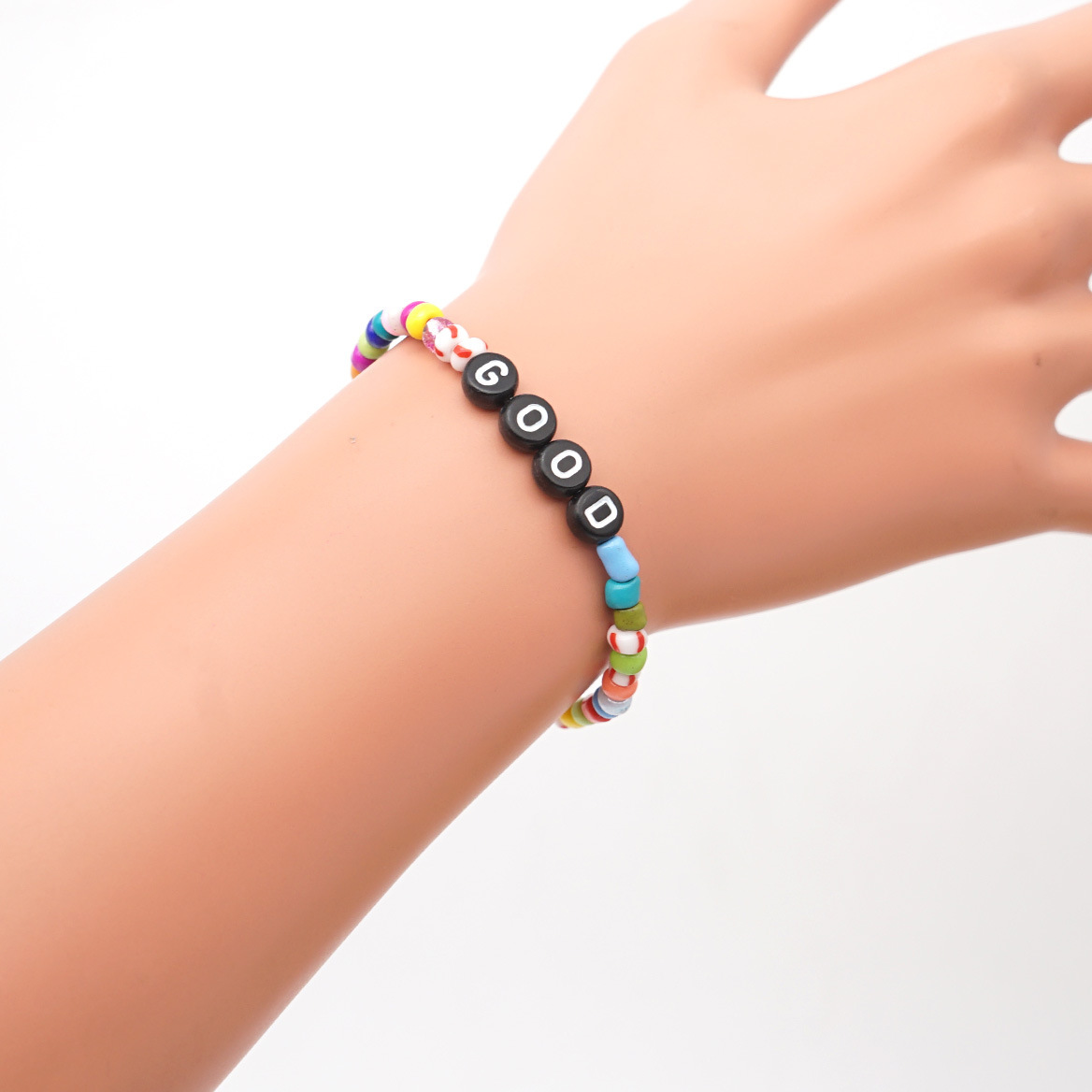 Simple Style Ethnique Bohème Coloré Perle Tissé Bracelet Femelle Ins Niche Perlé Lettre Petite Main Ornement display picture 2