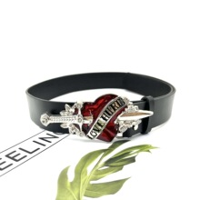 һ�����Ĵ�ͷƤ�������аٴ����������ƽ��������Ƥ��Ůװ�γ�