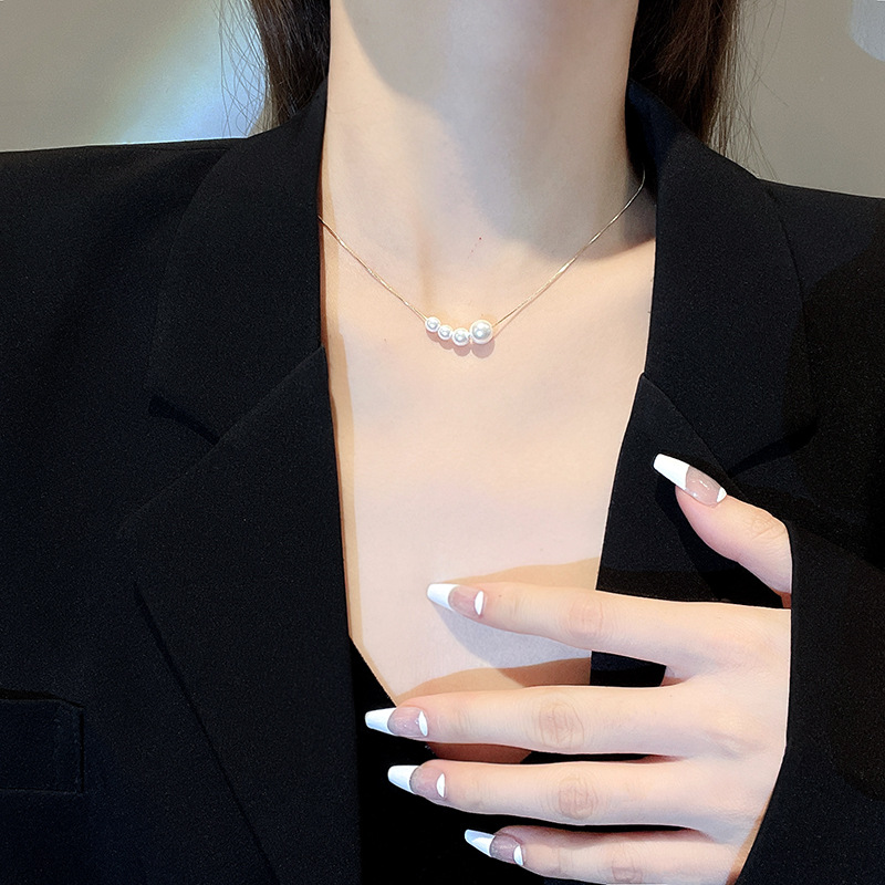 Retro Heart Shape Bow Knot Alloy Inlay Artificial Pearls Womenu0027S Pendant Necklace Necklace 1 Pie