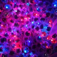 Производители поставляют вибрацию флэш игрушки аксессуары LED Luminous Lamp электронное движение вибрации красный синий флэш-шар