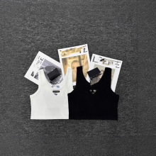 南油高定2025早春新款针织吊带背心修身显瘦三角标外穿短款打底衫