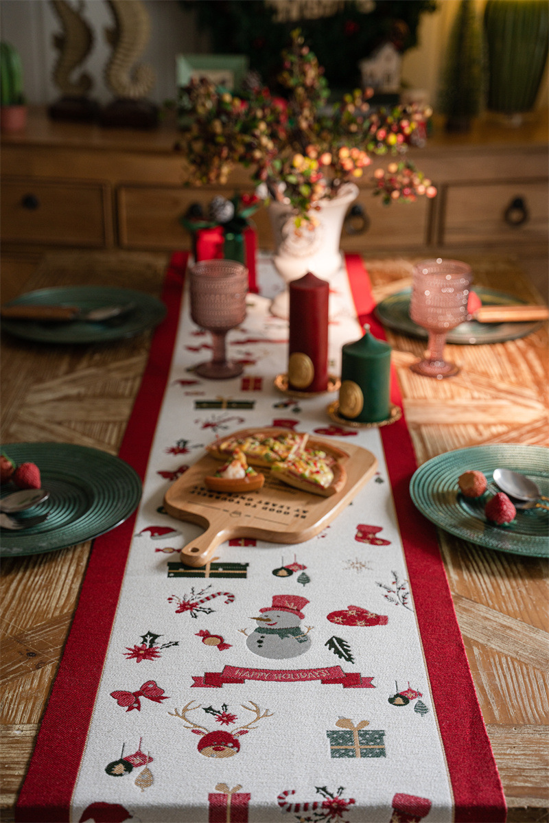 Christmas decoration arrangement polyester tassel table runner yarn-dyed jacquard snowman Christmas tree Christmas tablecloth_voghion.com