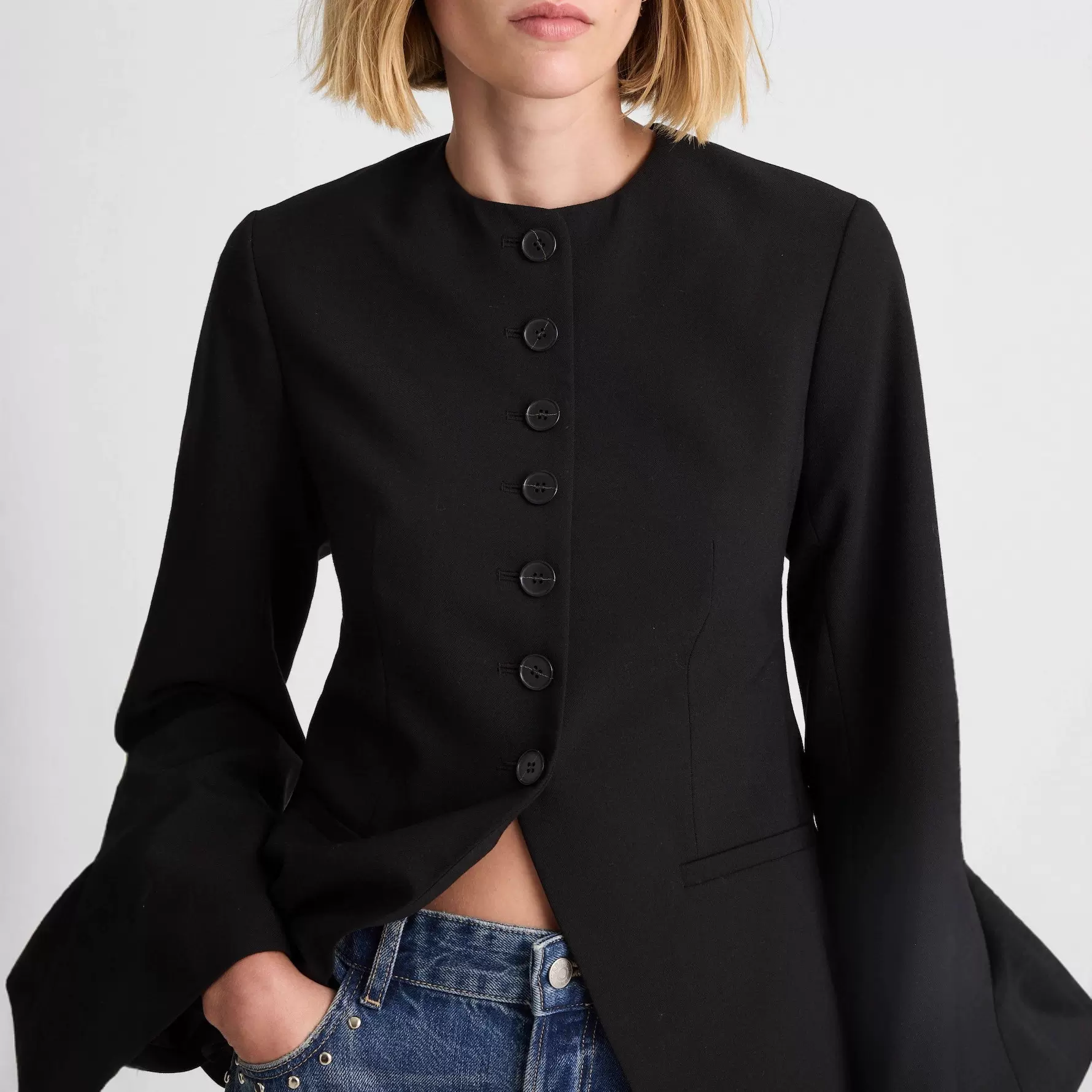 2025年新款跨境亚马逊欧美女性秋冬修身无领露肩西装外套