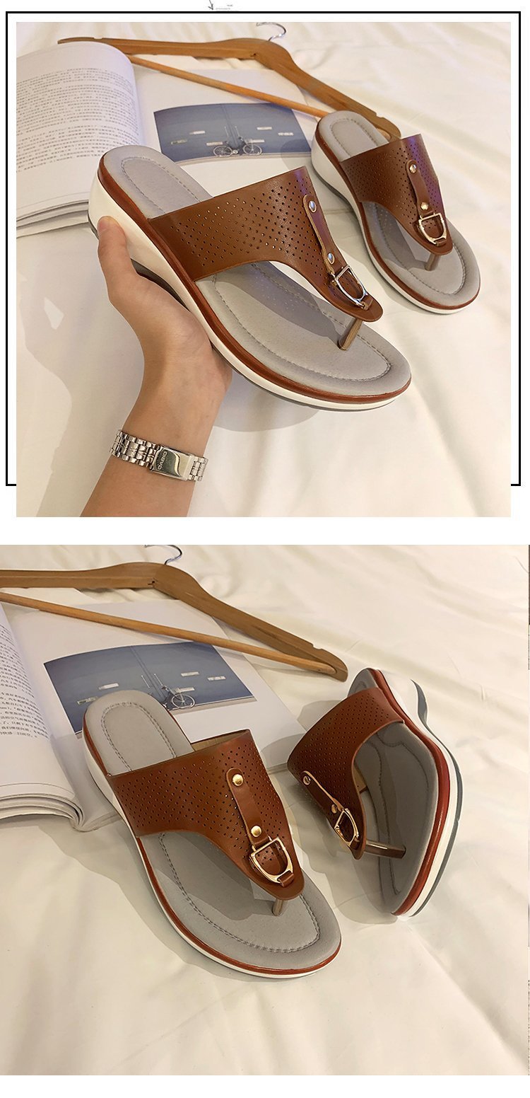 Summer 2021 export plus-size women's shoes Amazon cross-border toe wedge heel European and American metal buckle beach sandals undefined