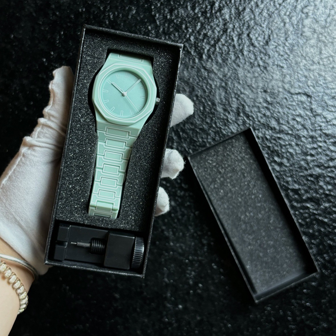 1158-27 domestic movement battery double snap button