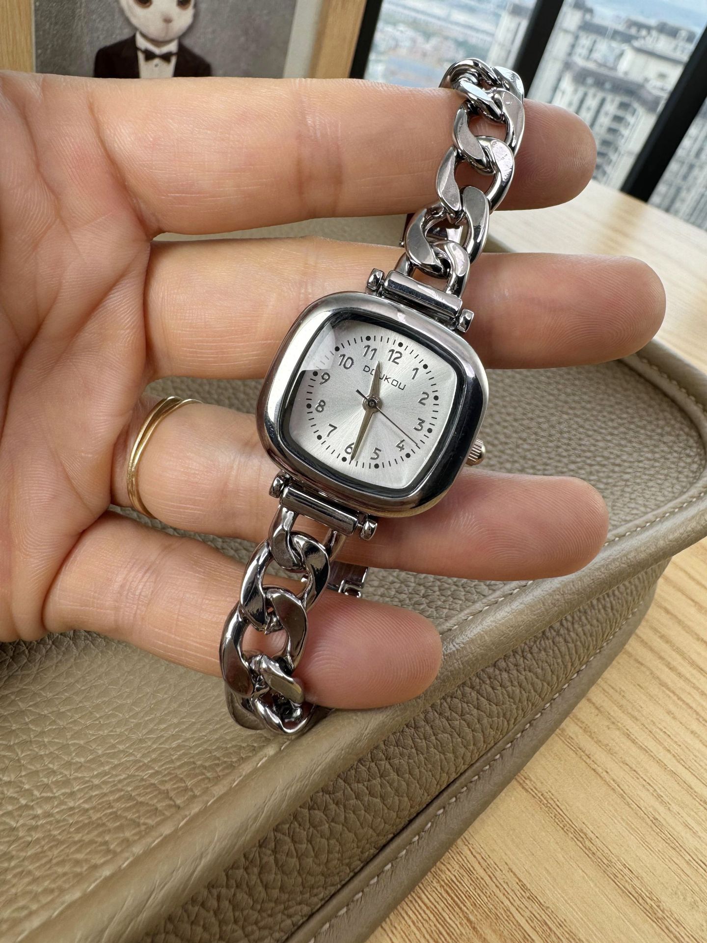 50g Weight Ordinary Glass Mirror Material Alloy Strap Material Watch Classification Pointer Display Type Single Folding Buckle Buckle Style Square Dial Shape Weekend Occasion Quartz Movement Geometric Pattern All Seasons Season Women's Gender Casual Style Casual Geometric Single Folding Buckle Quartz Watch 3